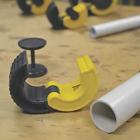 Monument Tools 35mm Manual Plastic Pipe Cutter 4 Monument Tools 35mm Manual Plastic Pipe Cutter - Image 2